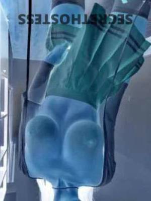 22 year old Japanese Escort in Gold Coast JAPANESE Uni 22 Short Stay Surfers Paradise