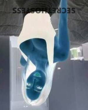 23 year old Asian Escort in Aeroglen Cairns Naughty Cairns Escort Available