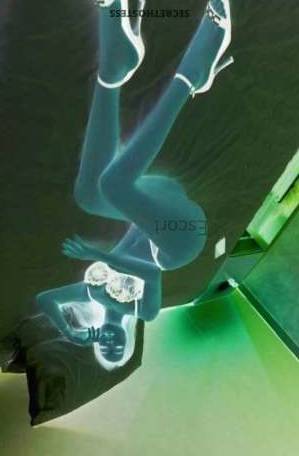 23 year old Escort in Yerevan Amina - Independent Model