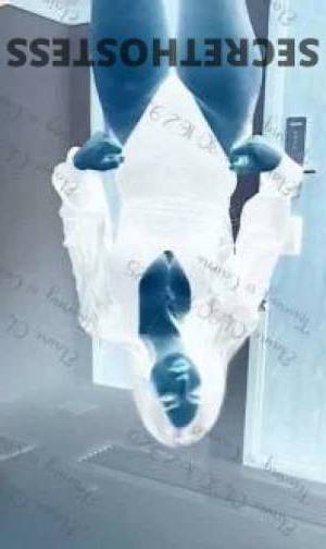 28 year old Escort in Aeroglen Cairns Fixed Rates, Short Stay Cairns FWB