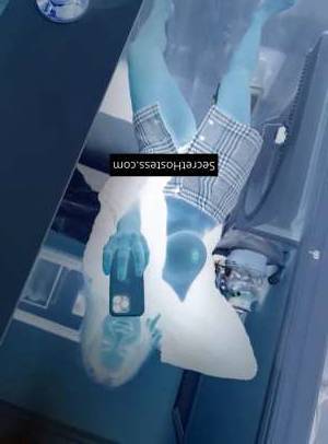 0 year old Australian Escort in Mrs D MILF