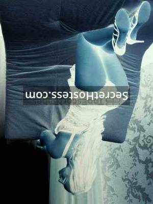 28 year old Russian Escort in Moscow Kelly, alone