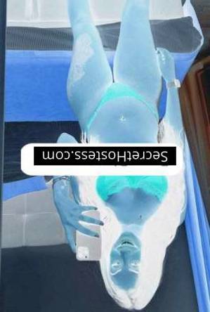 23 year old Latin Escort in independent escort girl in: Naples Becca Awaits