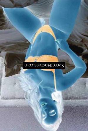 21 year old Hispanic Escort in Juffair Laura