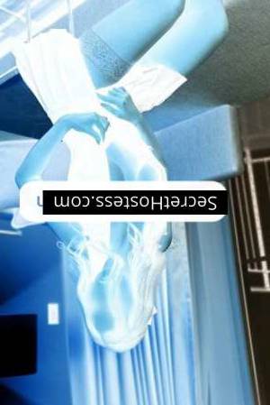 33 year old Mixed Escort in Sydney Pearl Bardot, Independent