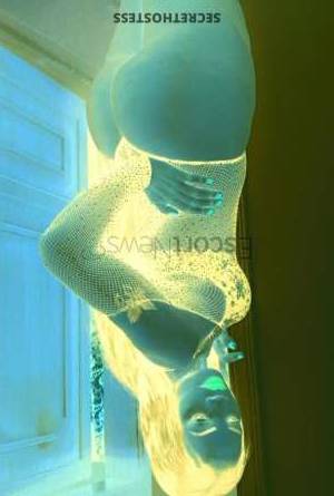 21 year old Escort in Mahboula Quenn