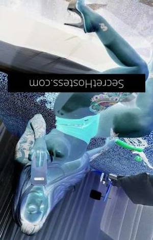 27 year old Australian Escort in Cairns Curvy andJuicy