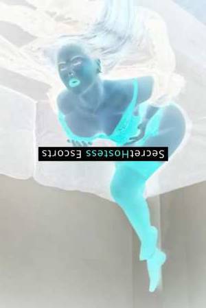 24 year old Colombian Escort in Barcelona Lucia Seductive Companion for Delightful Escapes
