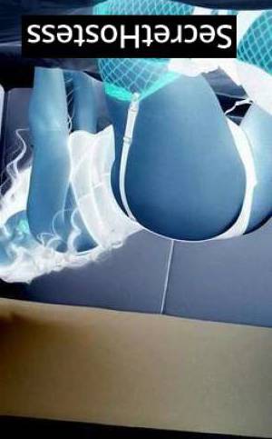 24 year old Asian Escort in Sacramento CA Emily Lu Tempting Teaser for Years of Pleasure