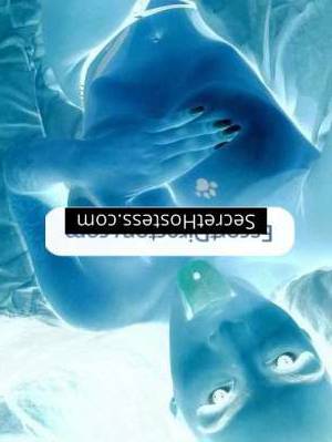 21 year old Latin Escort in independent escort girl in: Konstanz Discover Delightful Companionship Sassy, Sexy Fun in Europe