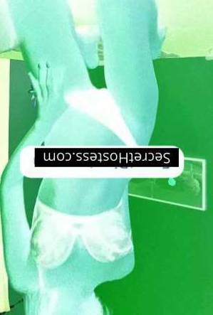 24 year old Caucasian Escort in independent escort girl in: Prague Captivating Seductive Encounters