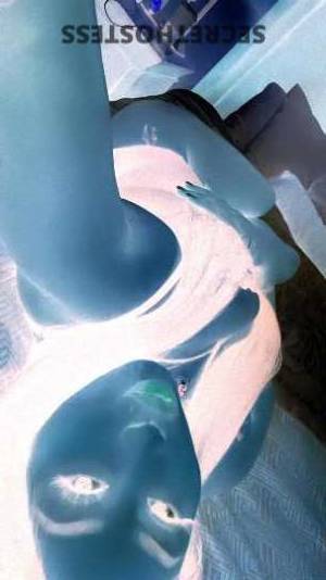 26 year old Latino Escort in Fresno CA DREAM WET Latin QUEEN