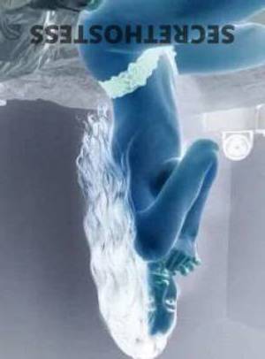 21 year old Escort in Hobart Juicy return! Hot body, stunning girl