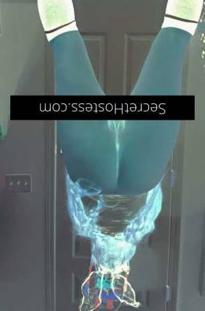 23 year old Australian Escort in Melbourne New Girl in Melbourne Sarah, DD, Size 6, tall and dominant 