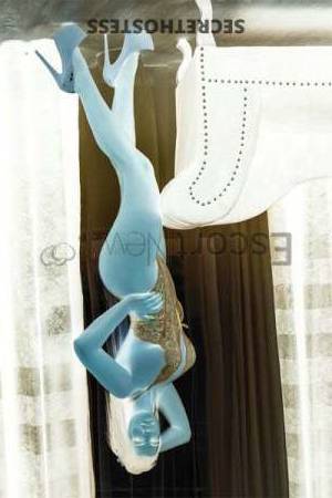 23 year old European Escort in London Vera Agency Vixen