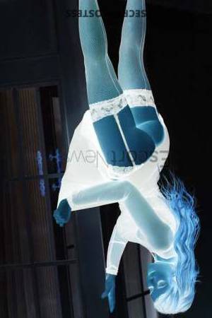 23 year old European Escort in Berlin Hot Susann - Agency Model