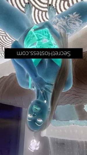 32 year old Australian Escort in Mackay 5 Word Escort "Darcy Anne xo