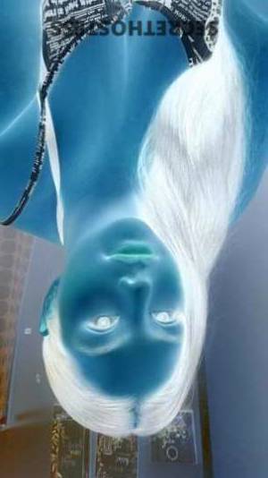 29 year old Escort in Sacramento CA Sensual Salvadoran
