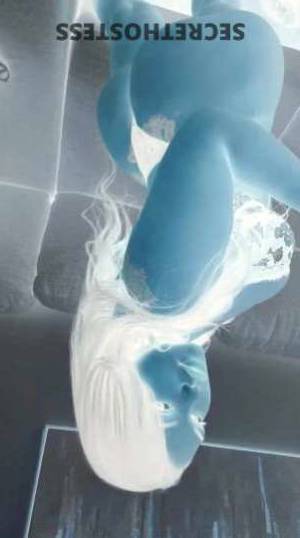 26 year old Escort in Wenatchee WA Real pretty wet exotic