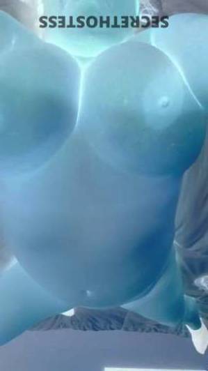 26 year old Escort in Knoxville TN Unleash Your Wild Side Unforgettable Experiences await