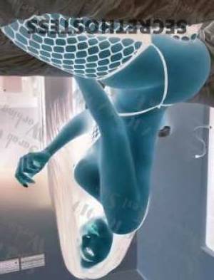 28 year old Escort in Alice Springs East Side cutie ready to play