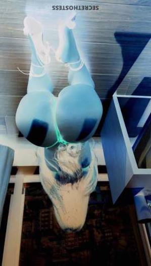 33 year old Asian Escort in Yangon Escorts professional services