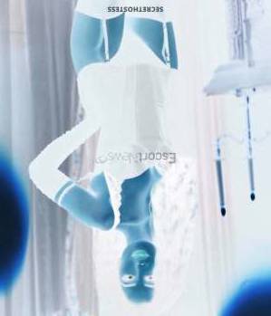 23 year old Asian Escort in Yerevan Zarina, Horny Vixen