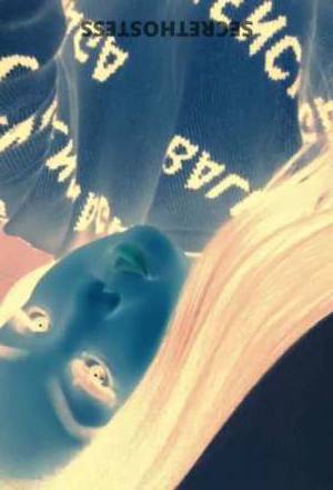 24 year old Asian Escort in Louisville KY Asian Babe w/ Curves VISITING Call Now