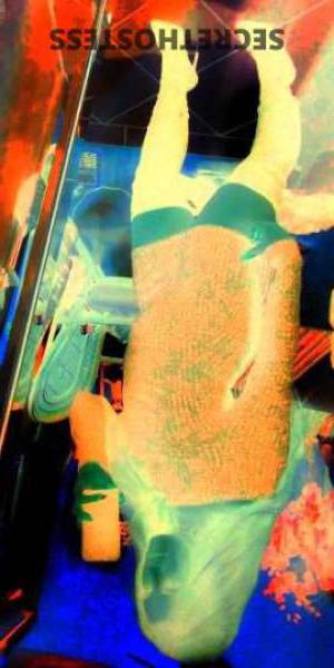 27 year old Escort in Detroit MI Jessica Jones Poledance and Lapdance Queen