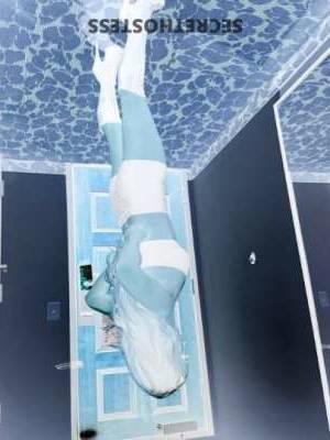 40 year old Escort in San Antonio TX MILF Fiend