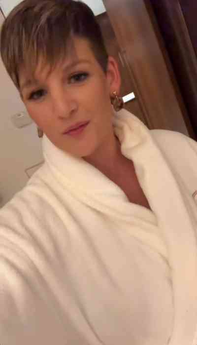 27 year old Escort in Bolton I’m down to fuck and massage to meet up on telegram::@