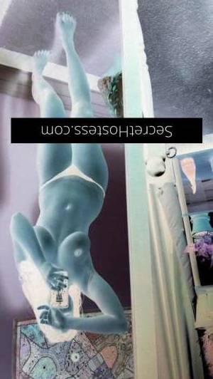 25 year old Escort in Bardia Experience Mature Ecstasy with Horny Maria