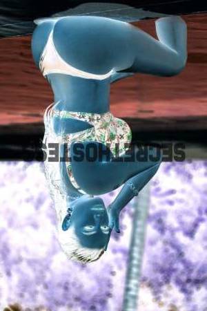 27 year old Indian Escort in Seattle WA Unforgettable Soraya