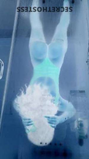 Sky 23Yrs Old Escort Palm Springs CA Image - 2
