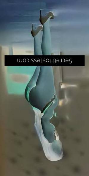 30 year old Caucasian Escort in Neutral Bay Sydney MILF Next Door