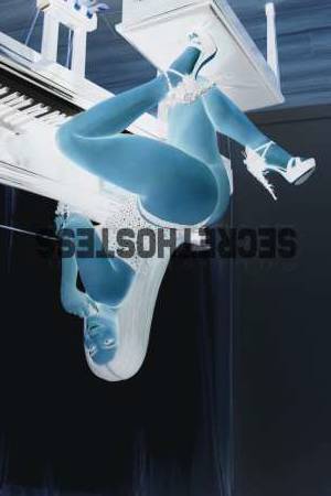 21 year old Escort in Chicago IL Carmen Sassy, Sexy, and Fun Independent Escort