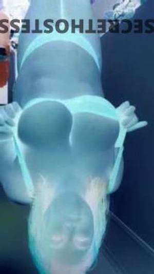 27 year old Escort in Albury Evie, horny, needs licking