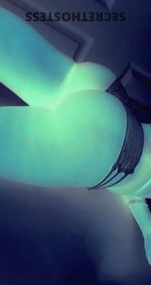 27 year old Escort in Raleigh-Durham NC Horny Slut Fucks like Yours Outcall4U