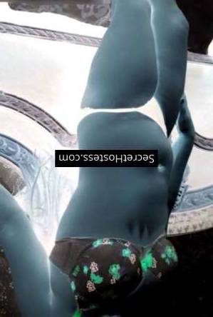28 year old Latin Escort in Lahore Sarah, Independant