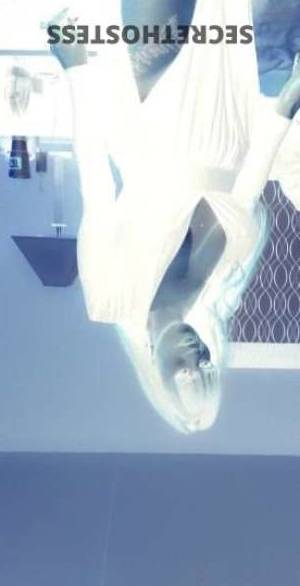 Valerie(val) Escort 160CM Tall Wichita KS Image - 7