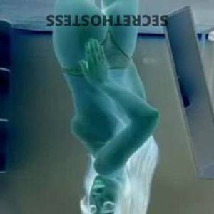 23 year old Escort in Oaklands Park Adelaide Naughty Hottie Next Door - New, Very Tight - Oaklands Park