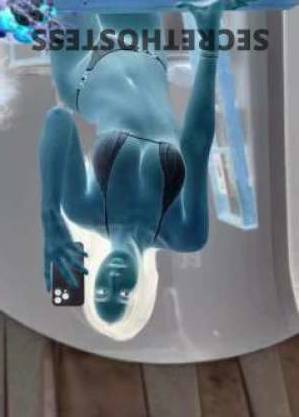 New in town, incall/outcall, next door girl in Mandurah
