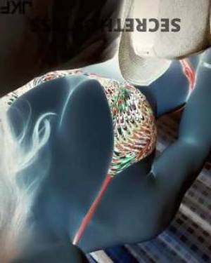 26 year old Escort in Casula Sydney Naughty slut sucks cock in Homepride Ave