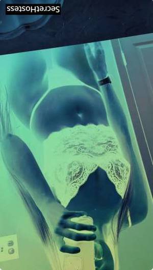 28 year old Escort in Sacramento CA Exotic Arizona Playmate Fantasies Come True