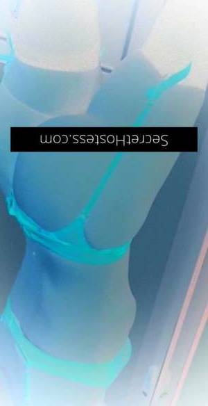 42 year old Escort in Mascot Sydney Hottie Mae