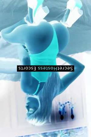 23 year old Colombian Escort in Ibiza Enchanting Companionship Vanesa for Your Discreet Encounters