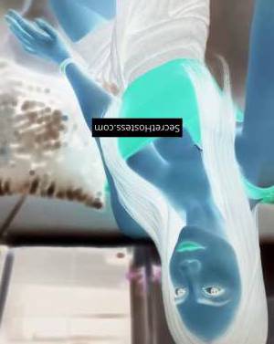 0 year old Escort in Chloe Unforgettable Relaxation and Pleasure for Discerning 