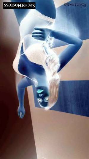 24 year old Thai Escort in Istanbul Sandy Thai Goddess for your Delight, GFE and More