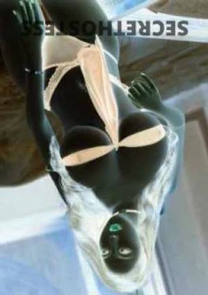 22 year old Asian Escort in Caulfield North Melbourne Hot Asian MILF in Melbourne