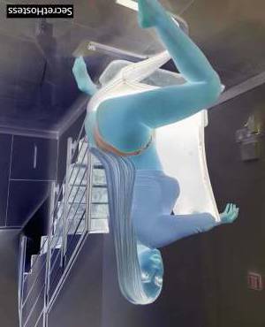 28 year old Escort in Montreal Sensual Encounters Unleash Your Desires
